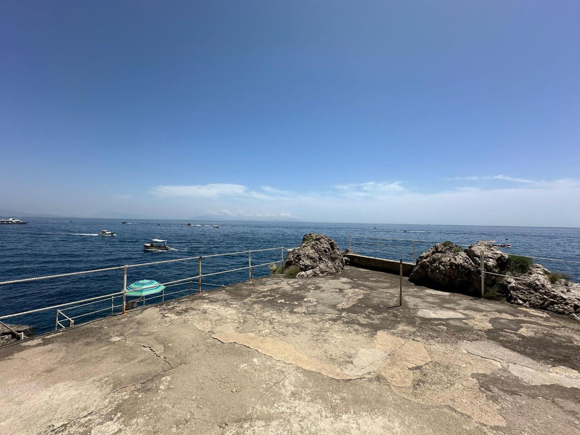 Dimora Collection - Amalfi - Boutique Luxury Residence With Direct Sea View And Access Bagian luar foto